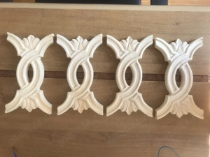 Ornamente sculptate din lemn