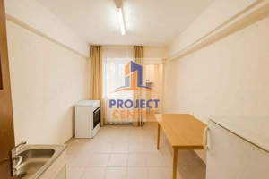 Apartament Decomandat 3 camere, Zona Nord - imagine 4