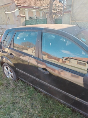 Dezmembrez Ford fiesta 2005-benzina - imagine 3