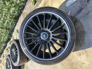 Vând set de 4 jante din aliaj R18, echipate cu cauciucuri fabricate în anul 2022, aflate într-o star - imagine 4