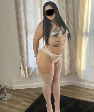 Corp superb , forme perfecte!!!20 ani! Caut colega serioasa