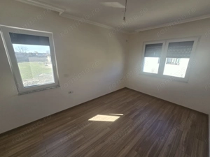 Braytim. Model spatios. Finisat la cheie. Langa Uzina de Apa. - imagine 9