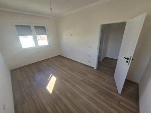 Braytim. Model spatios. Finisat la cheie. Langa Uzina de Apa. - imagine 7