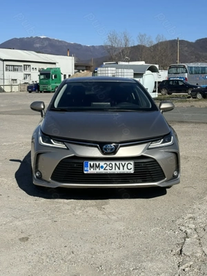 Toyota Corolla Hybrid 2022 - imagine 4