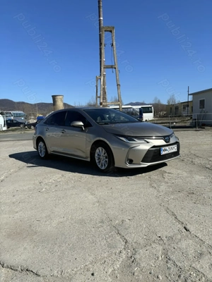 Toyota Corolla Hybrid 2022 - imagine 3