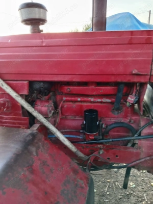 Vând tractor U650 cu următoarele 