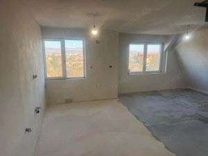 Sangeorgiu de Mures - Vanzare apartament 3 camere - Str. Garii - imagine 8