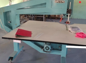 mașină de croit cu bandă (bandzig)