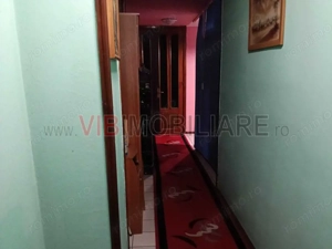 Casă spațioasă de vânzare | Parter + Etaj | Ideală pentru locuință sau activitate comercială - imagine 9