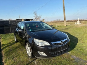 Opel Astra J Sport Tourer