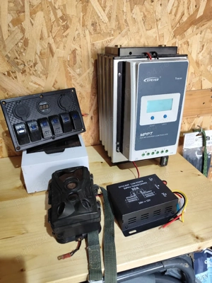Baterie lithium 24V , regulator solar Epever