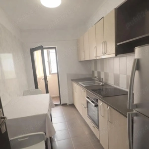 Vand apartament 2 camere, loc parcare, zona rezidentiala - imagine 3