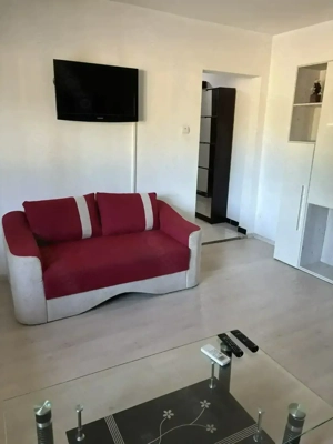 Ofer spre inchiriere apartament 2 camere la parter, 2 min. de Iulius Mall - imagine 3