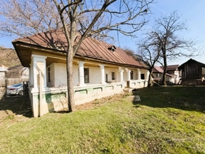 Casa noua 2024 P+M +casa existenta pe 1490 mp teren toate utilitatile - imagine 9