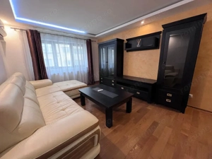 Apartament 2 camere,decomandat, zona Lido-Casa de pensii