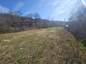 Teren 690 mp, deschidere 50 m, utilități – 1 km Primăria Ștefănești