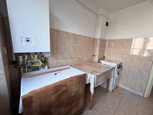Apartament 2 camere, etaj 1, Simeria-zona Centrala - imagine 2