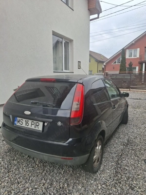 ford fiesta - imagine 2