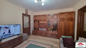 Apartament 2 camere zona centrala etaj 3 - imagine 10