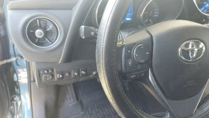 Toyota Auris hibrid - imagine 4