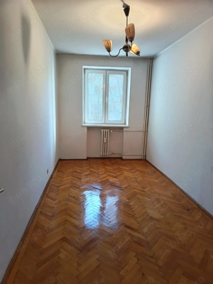 Vând apartament 3 camere decomandate  - imagine 7