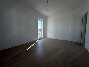 3 camere.Decomandat.Bucatarie inchisa.Bine compartimentat - imagine 2