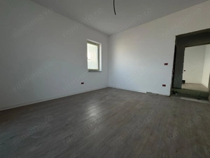 3 camere.Decomandat.Bucatarie inchisa.Bine compartimentat - imagine 5