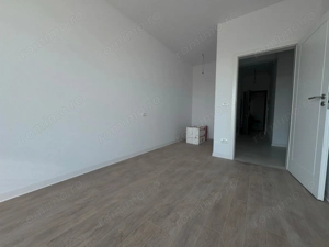 3 camere.Decomandat.Bucatarie inchisa.Bine compartimentat - imagine 9