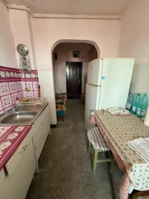 Apartament 2 camere, decomandat, Zona Astoria  - imagine 6