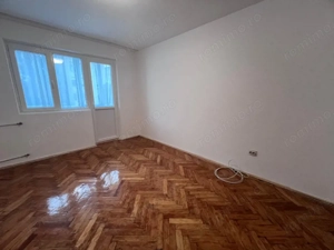 Apartament 2 camere,zona Liceul Auto 
