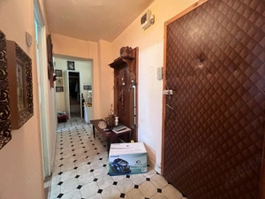 Apartament 2 camere, zona Piata Centrala - imagine 3