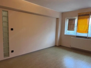 Aparetament 2 camere, zona Liceul Auto - imagine 5