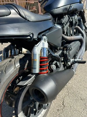 Harley Davidson  XR1200X 1200 cc   model rar inspirat din legenda de flat-track XR750 - imagine 5