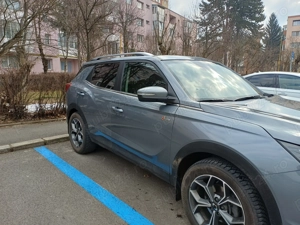Ssyang yong Korando 2022 cumparat reprezentanta Arinovis Brasov benzina 1.5 gdi varianta Style plus - imagine 2
