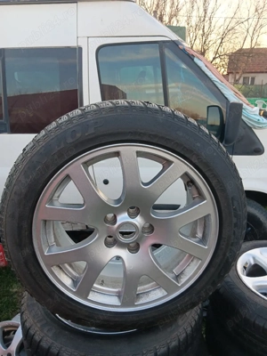 ce se vede in poze multe genți de aluminiu si remorci transport caii - imagine 3