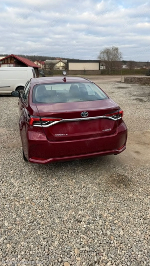 Toyota Corolla Hybrid 1.8   Revizii reprezentanta, 102.000 km - imagine 4