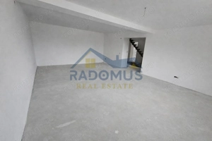 Vila Tătărani - 280 mp utili - 500 mp Teren - 8 Camere + 4 Băi - imagine 5