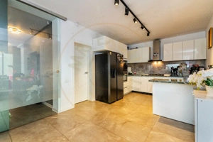 Vila moderna Mioveni | teren 1231 mp | terase, foisor si garaj - imagine 11