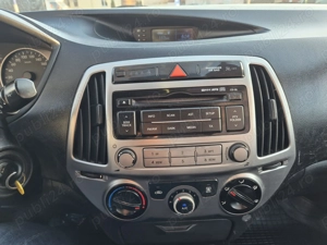 HYUNDAI I20 an 2014 benzina - imagine 9