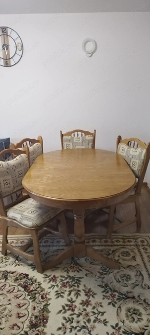 Set masa extensibila lemn masiv + 6 scaune lemn masiv tapitate