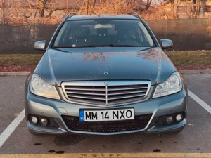 Mercedes C200d break - imagine 7