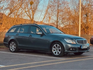 Mercedes C200d break - imagine 9