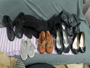 Donez 8 perechi de încălțăminte 