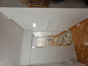 Proprietar   vând apartament 3 camere, decomandat, zona Shopping City  - imagine 2