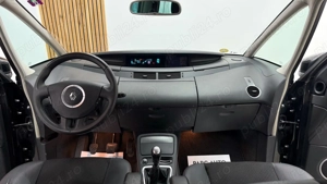 Renault Espace 2.0i - imagine 17