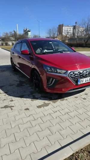 Hyundai Ioniq PHEV 2020 - imagine 2