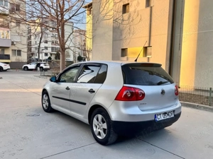VW Golf 5 1.9 Tdi an 2009 manuala , îngrijit - imagine 3