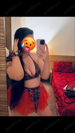 Te astapt la mine in locație       