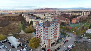 Apartament 3 camere | 81 mp | Parcare | Priveliște superbă - imagine 16
