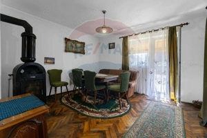 Refugiu în inima Transilvaniei – Casă săsească cu 5 camere în Rupea - imagine 13